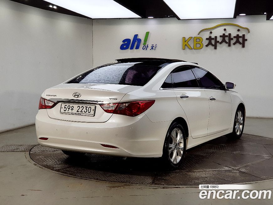 Hyundai Sonata 2010