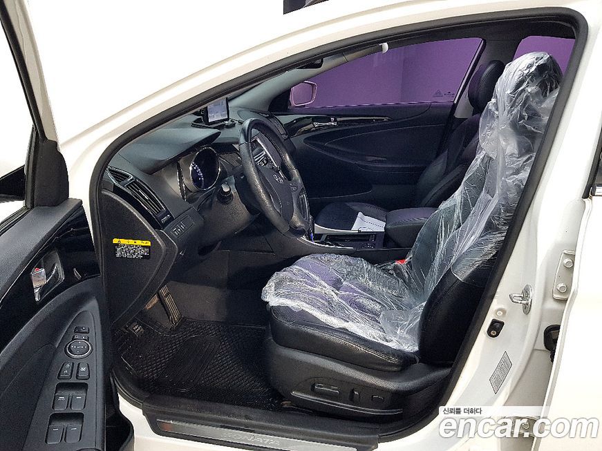 Hyundai Sonata 2010