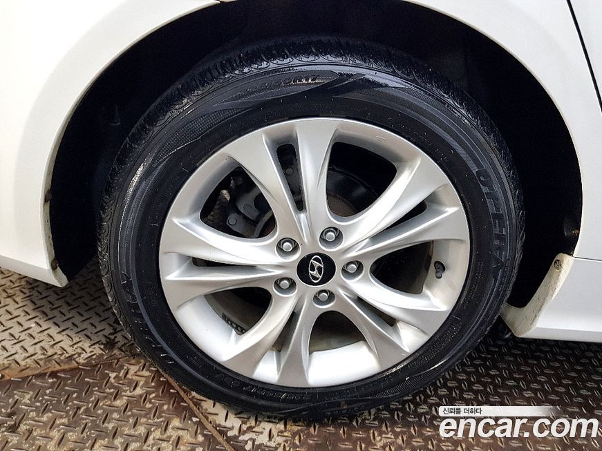 Hyundai Sonata 2010