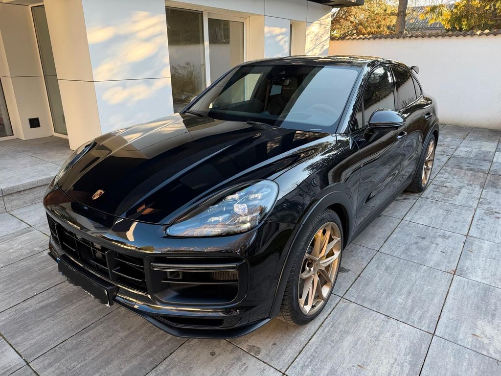 Porsche Cayenne 2021