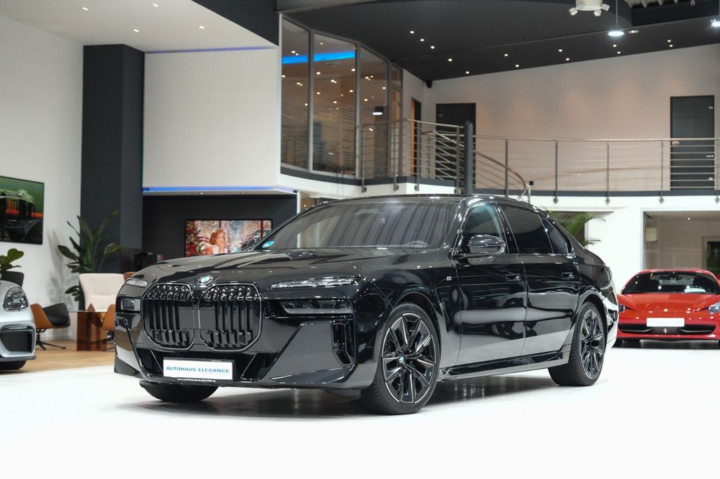 BMW 740 2024