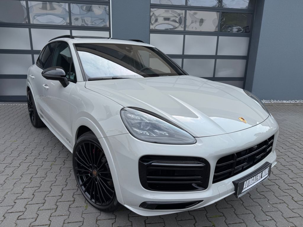 Porsche Cayenne 2021