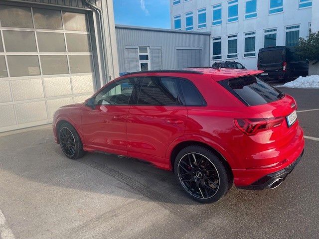 Audi RSQ3 2021