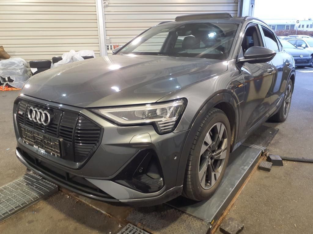 Audi e-tron 2022