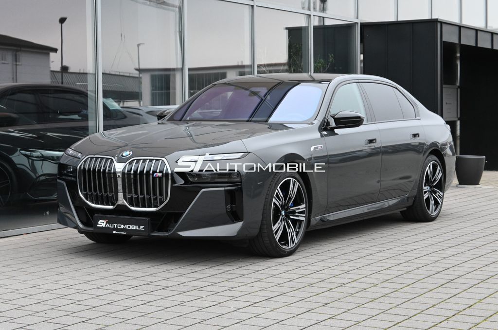 BMW i7 2024