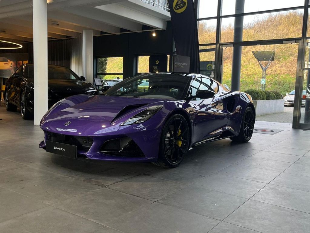 Lotus Emira