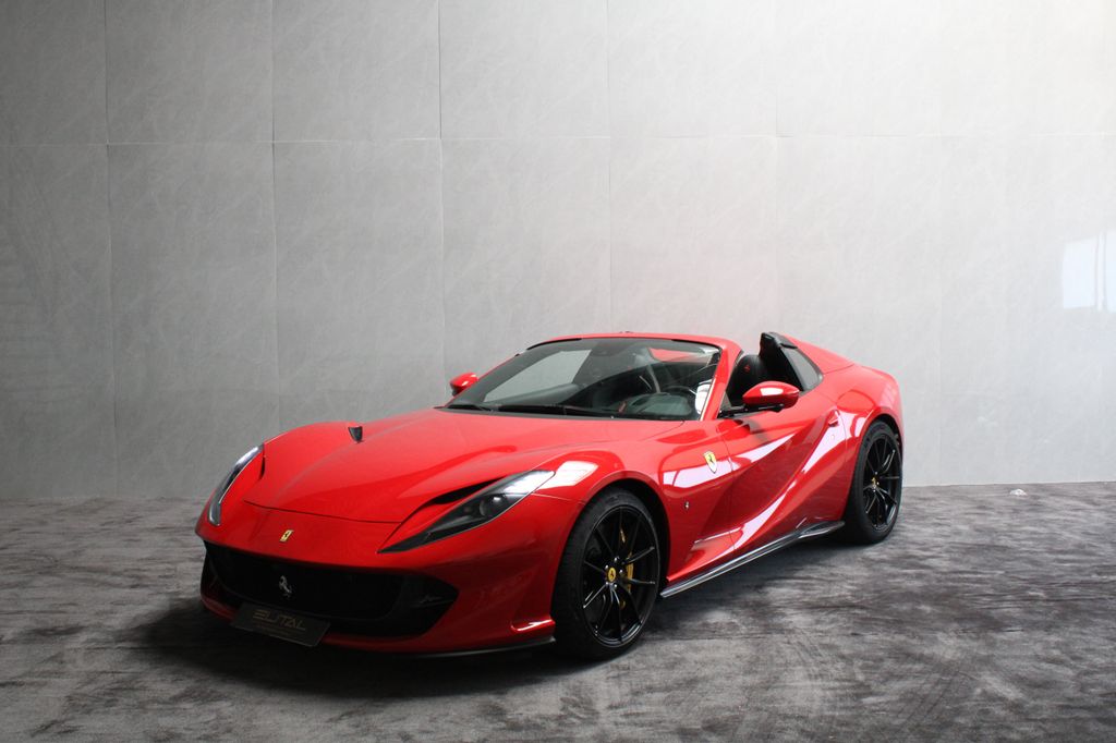Ferrari 812 2021