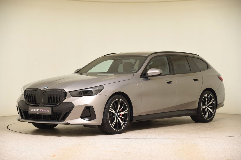 BMW 540 2025