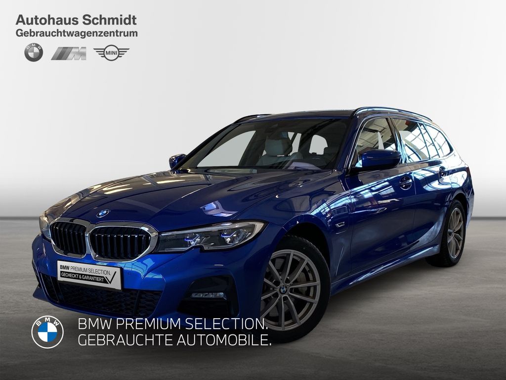 BMW 330 2022