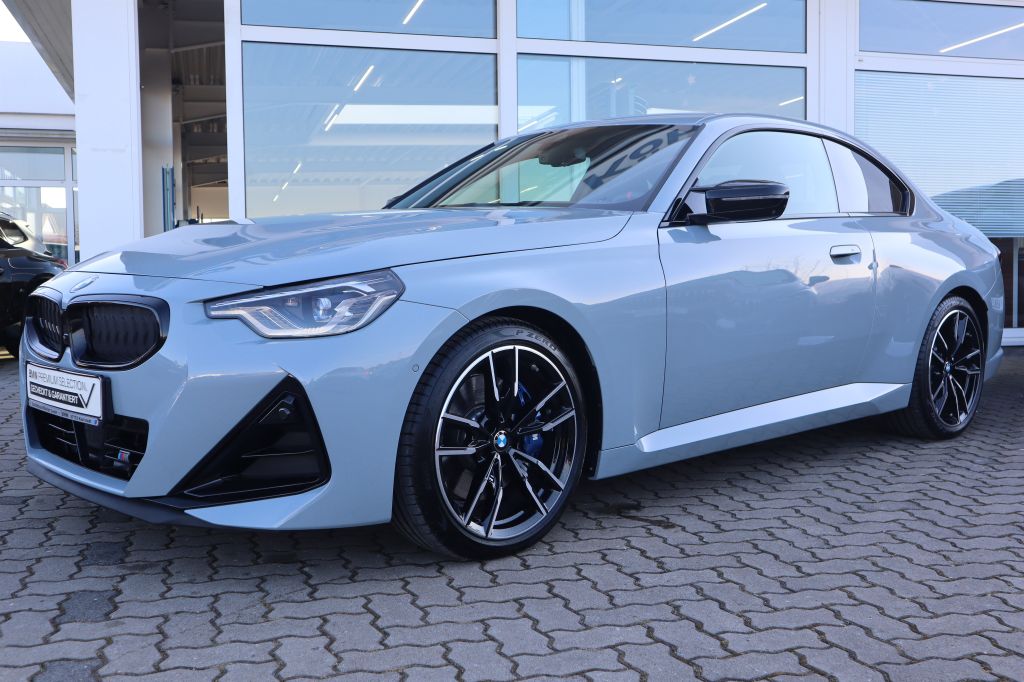 BMW M240i 2025