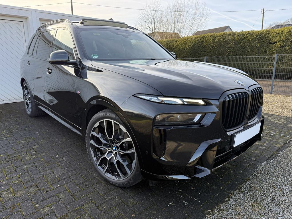 BMW X7 2025