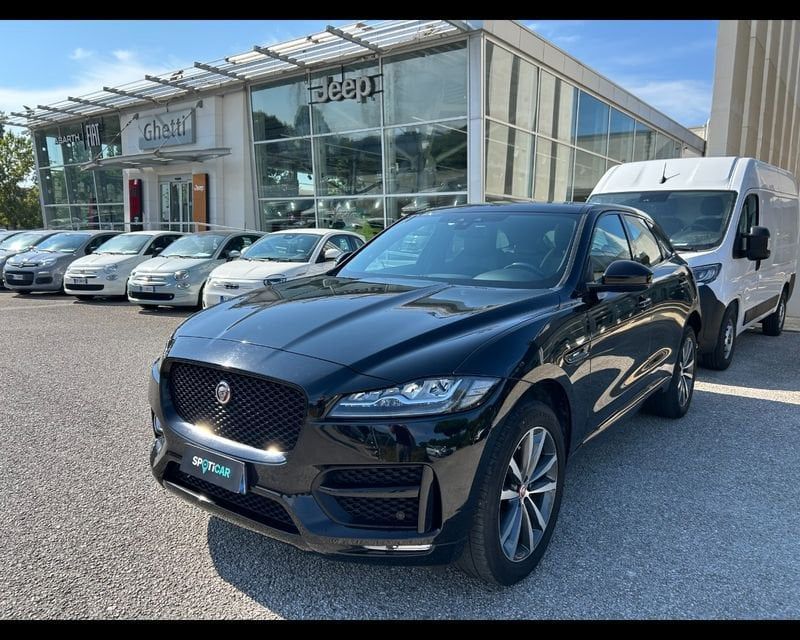 Jaguar F-Pace 2016