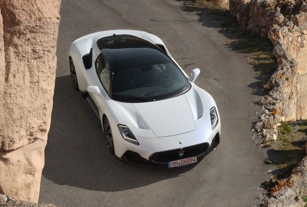 Maserati MC20 2022