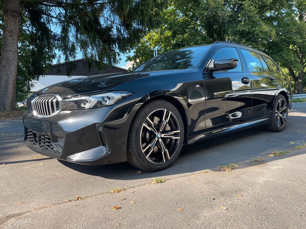 BMW 330 2025