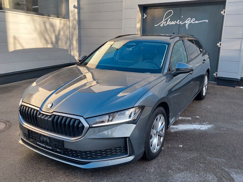 Skoda Superb 2025
