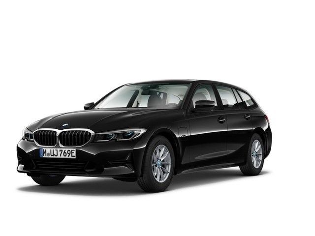 BMW 330 2022
