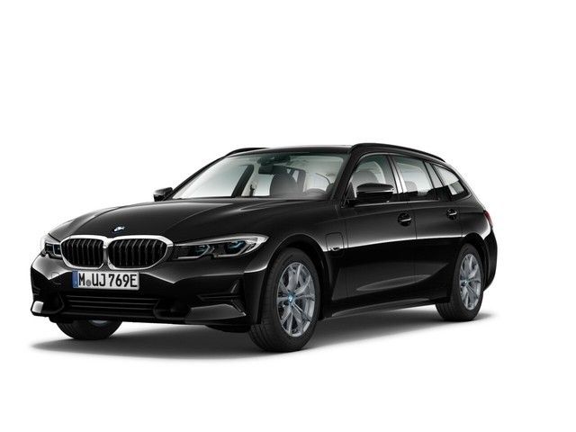 BMW 330 2021