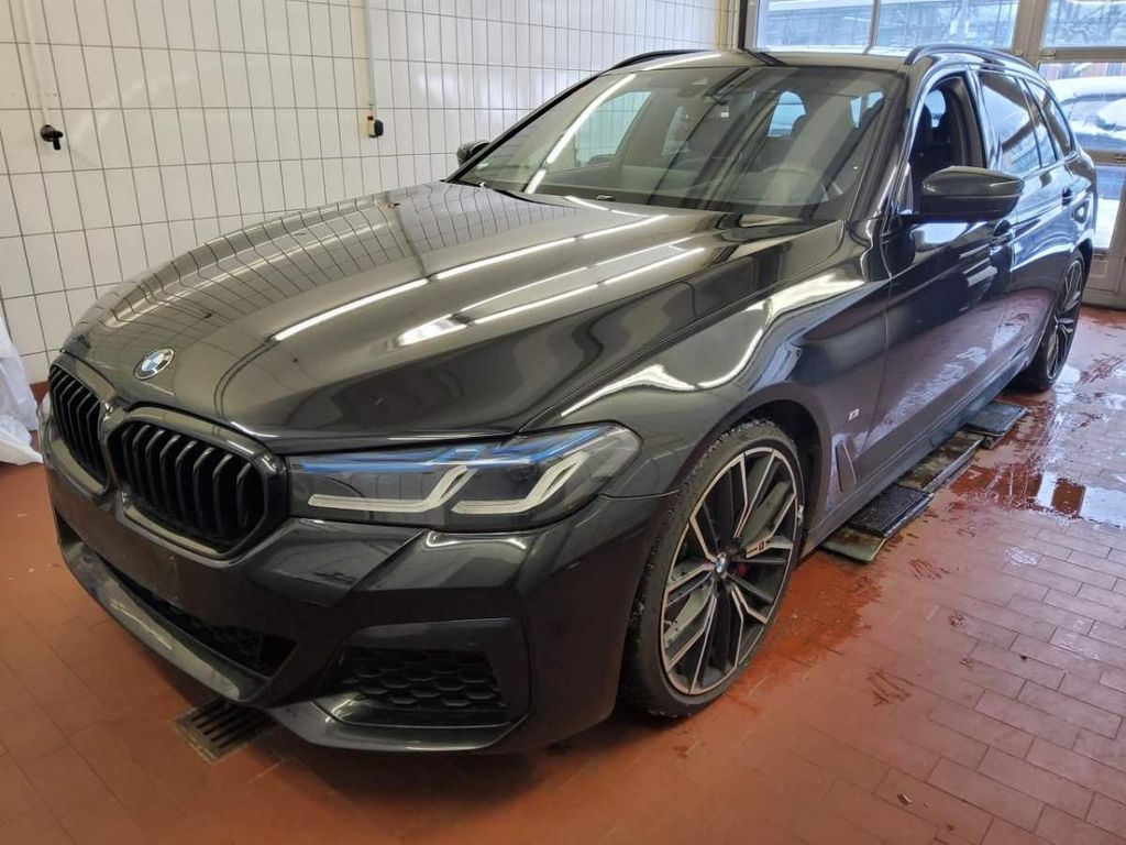 BMW 540 2022