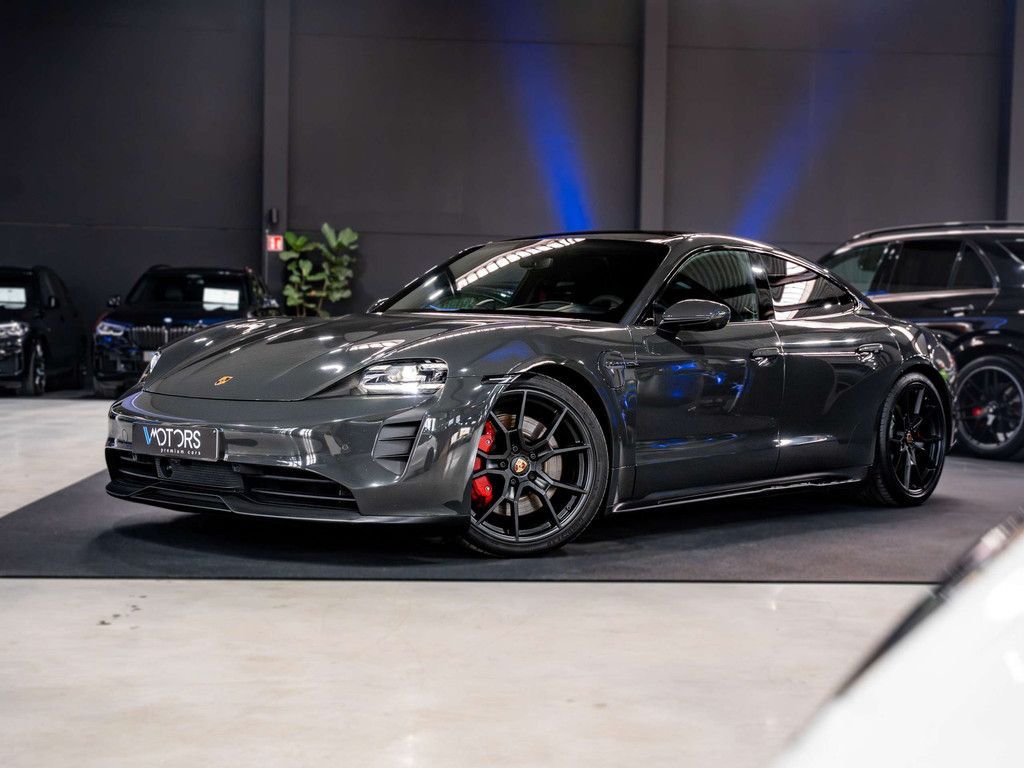 Porsche Taycan 2022