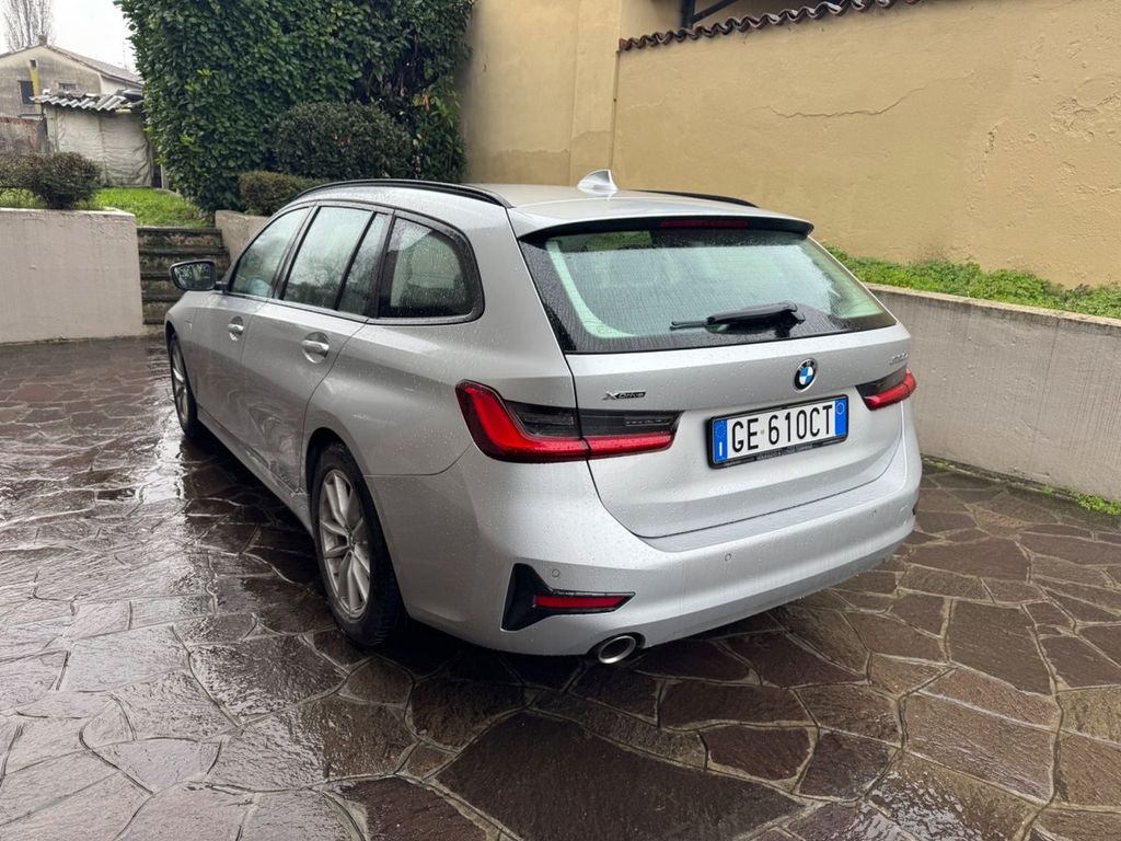 BMW 330 2021