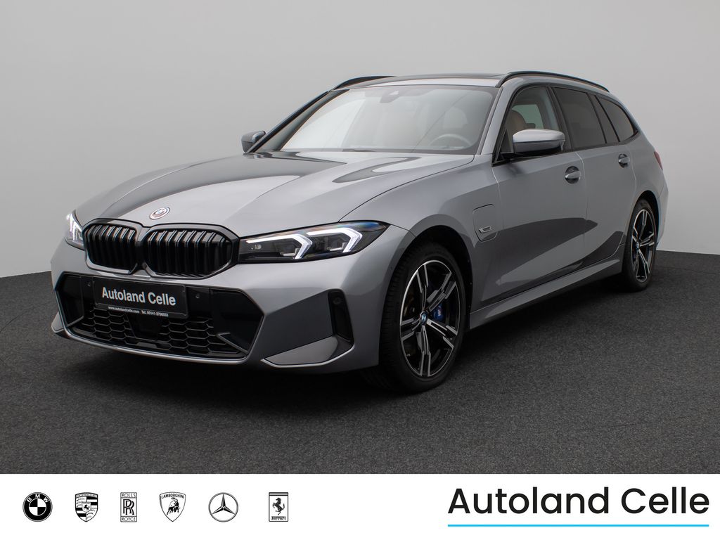 BMW 330 2022