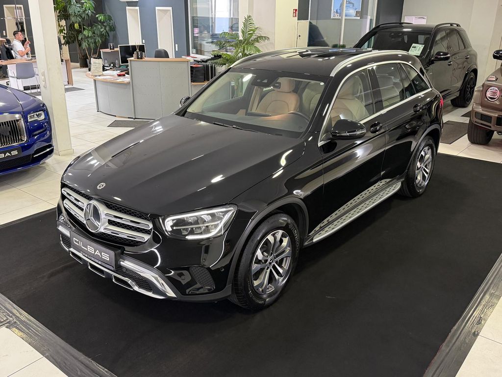 Mercedes-Benz GLC 300 2021