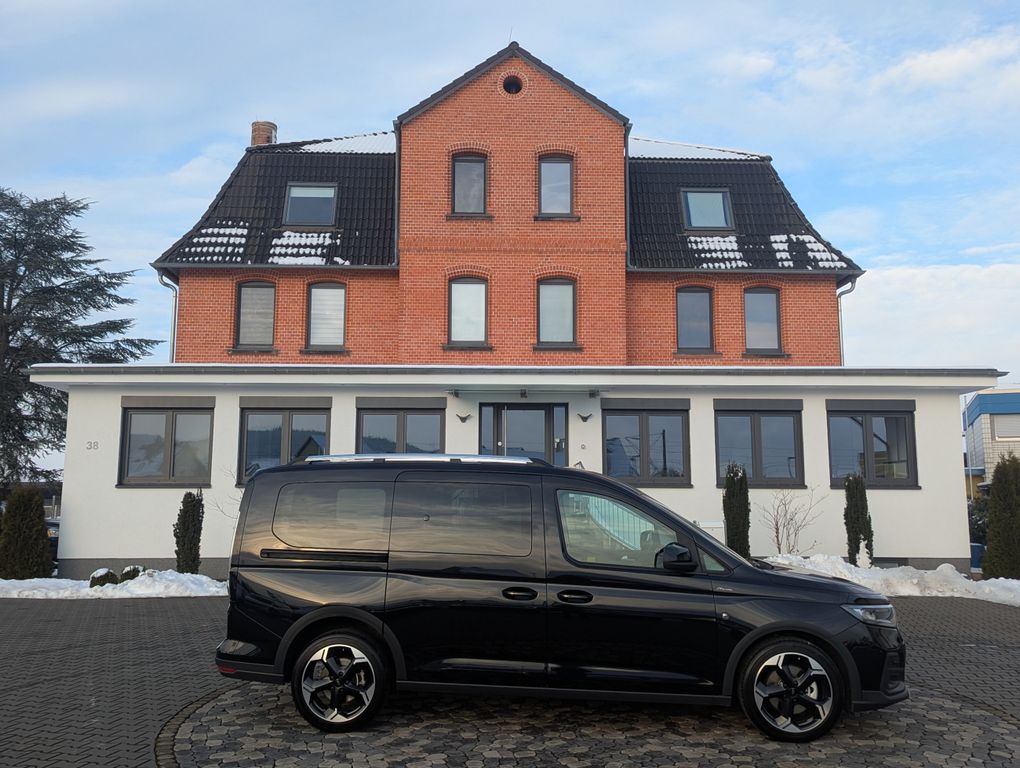 Ford Grand Tourneo 2025