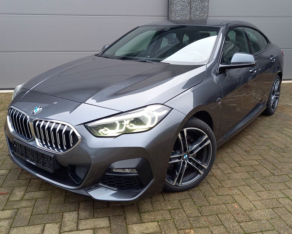 BMW 216 2020