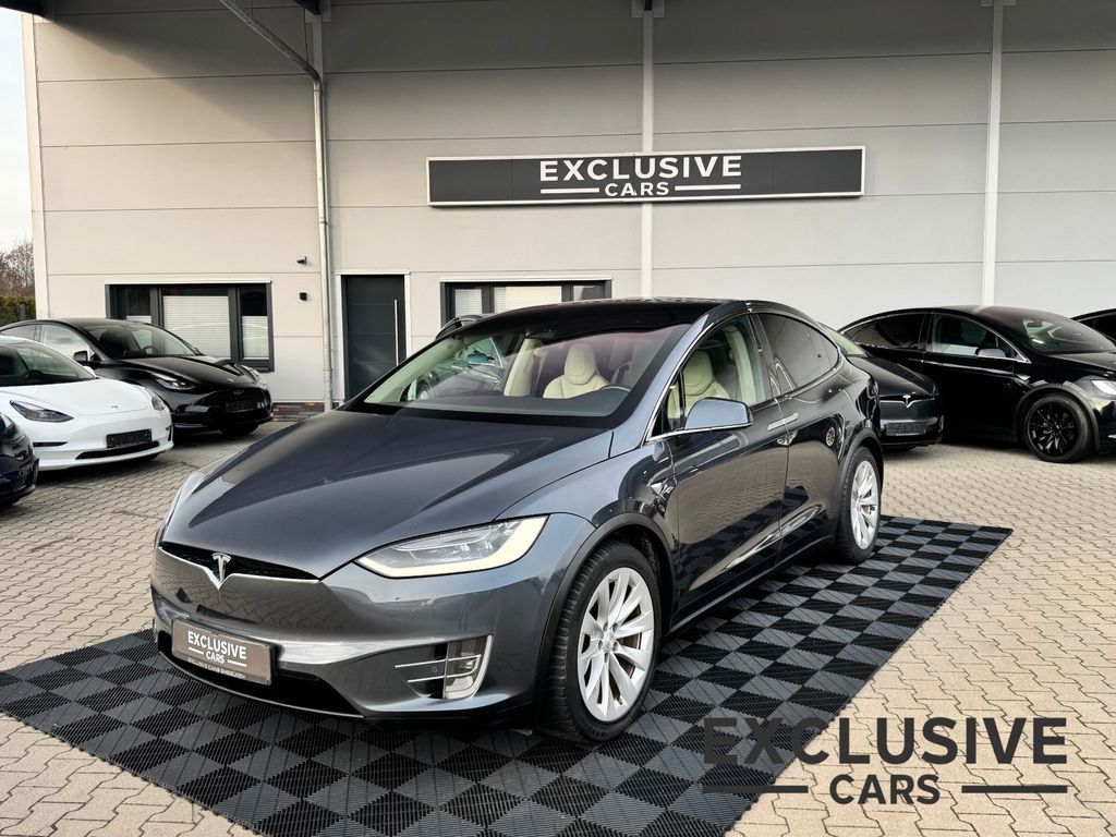 Tesla Model X 2018