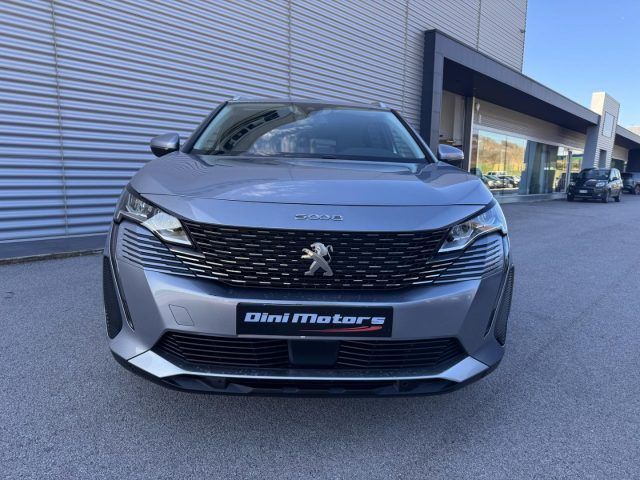 Peugeot 5008 2021