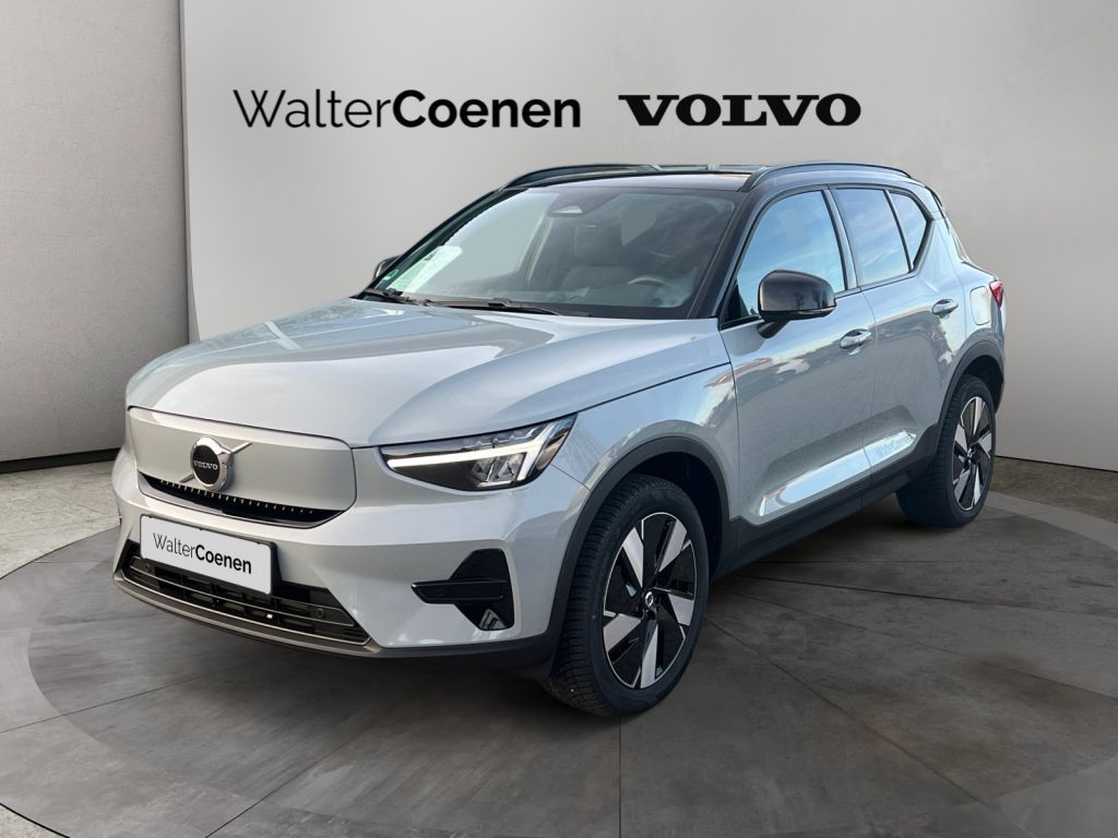 Volvo EX40 2025