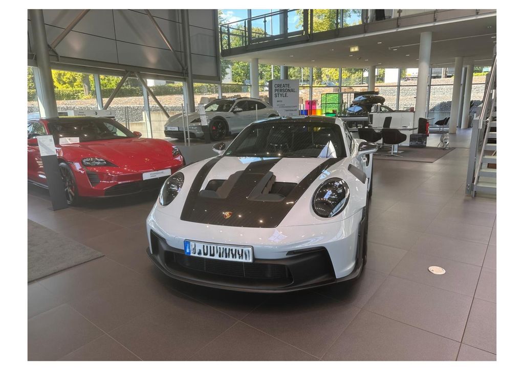 Porsche 992 2025