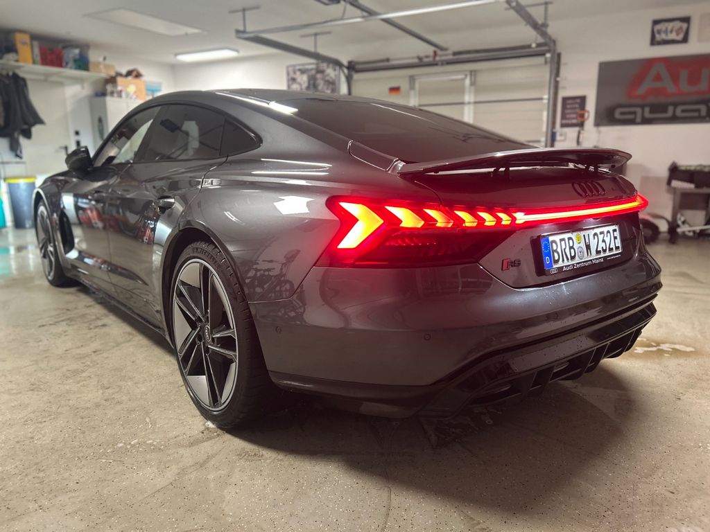 Audi RS e-tron GT 2022