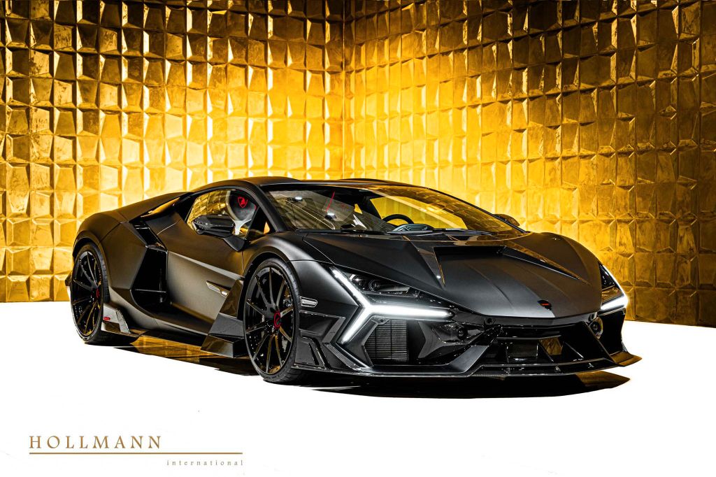 Lamborghini Revuelto