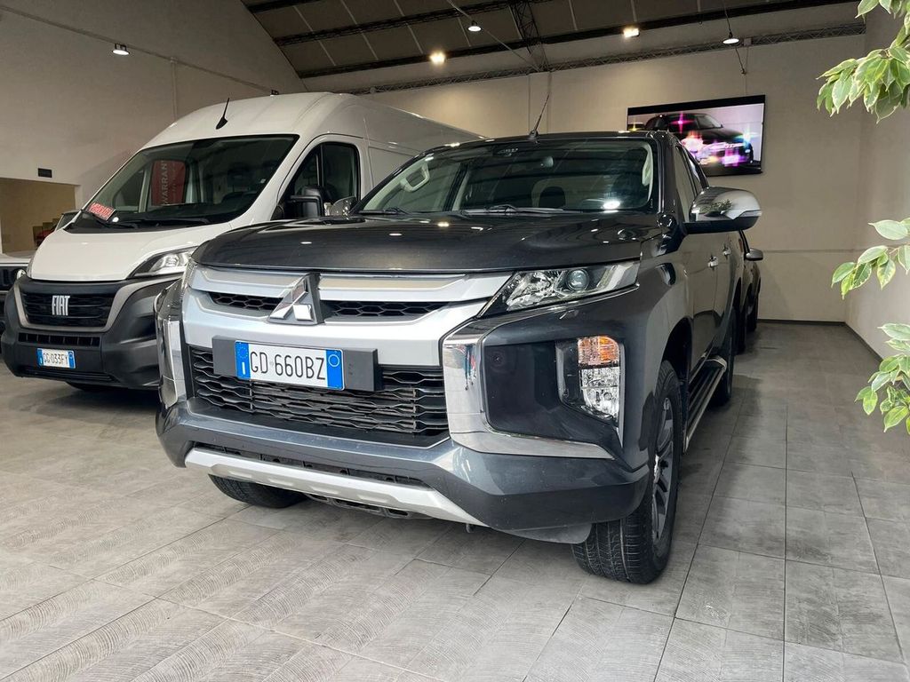 Mitsubishi L200 2021