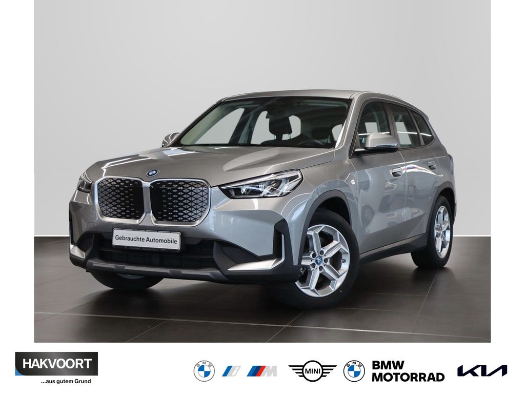 BMW iX1 2023