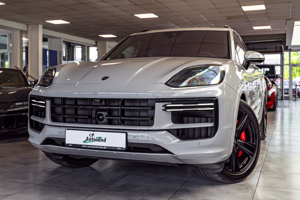 Porsche Cayenne 2025