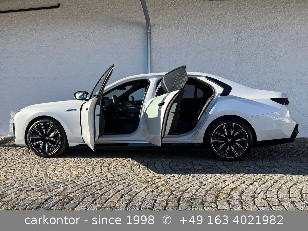 BMW i7 2024