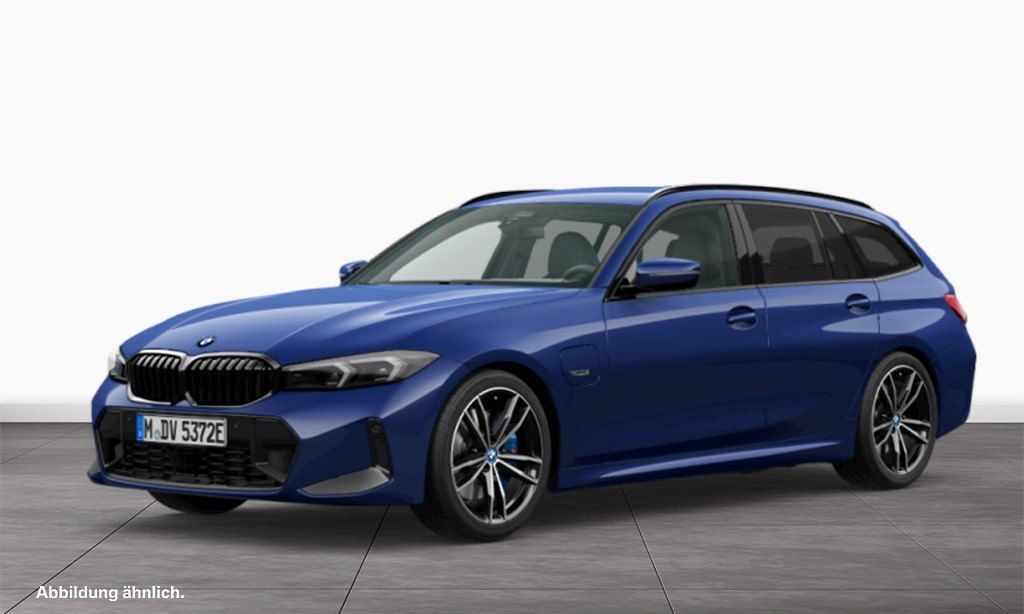 BMW 330 2022