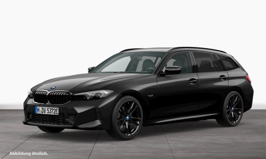 BMW 330 2022