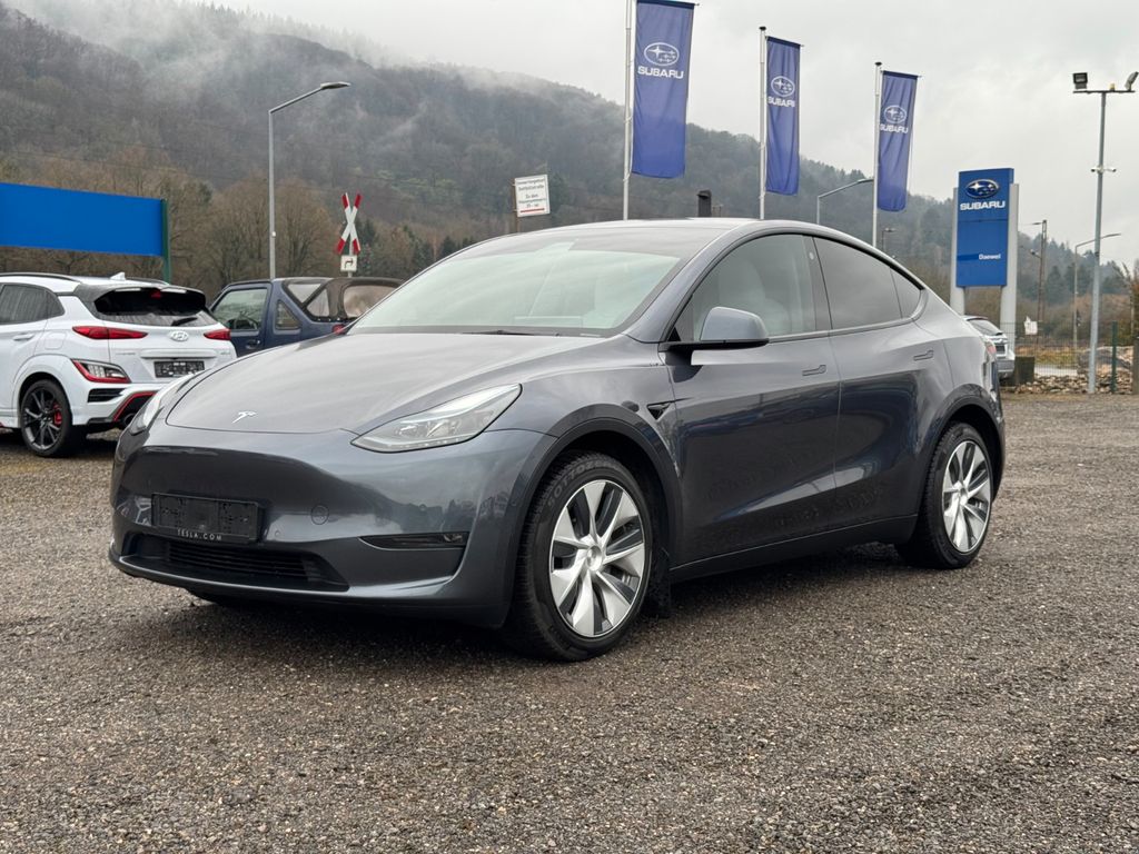 Tesla Model Y 2022