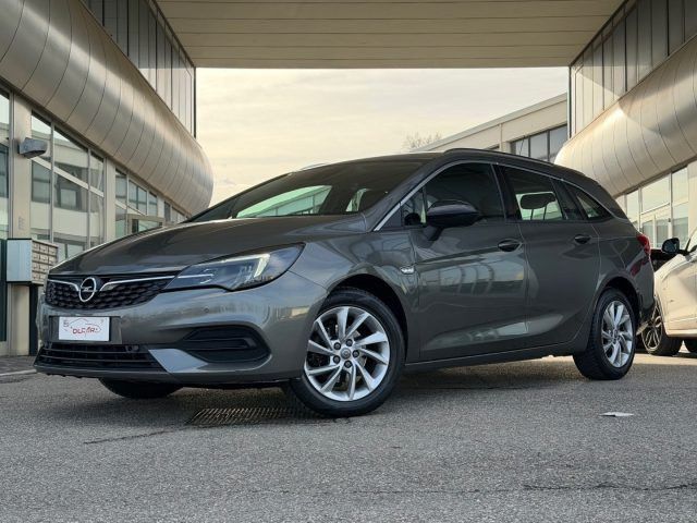Opel Astra 2021