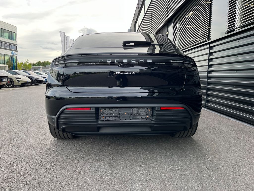 Porsche Macan 2025