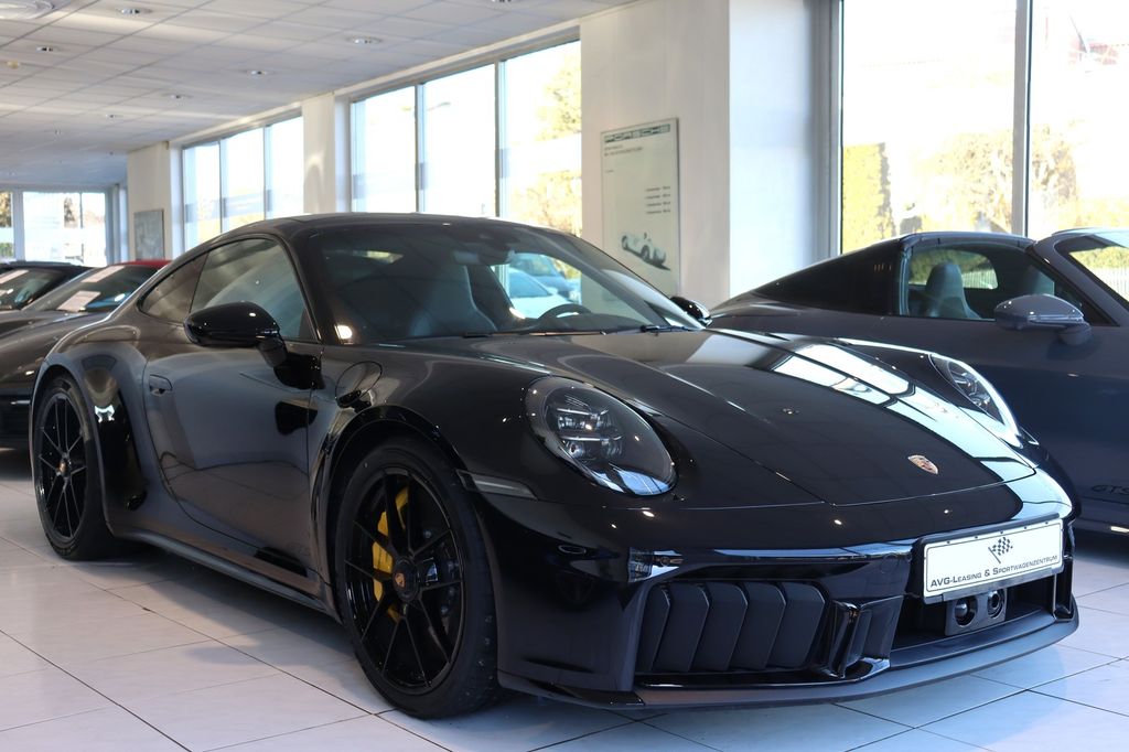 Porsche 992 2024