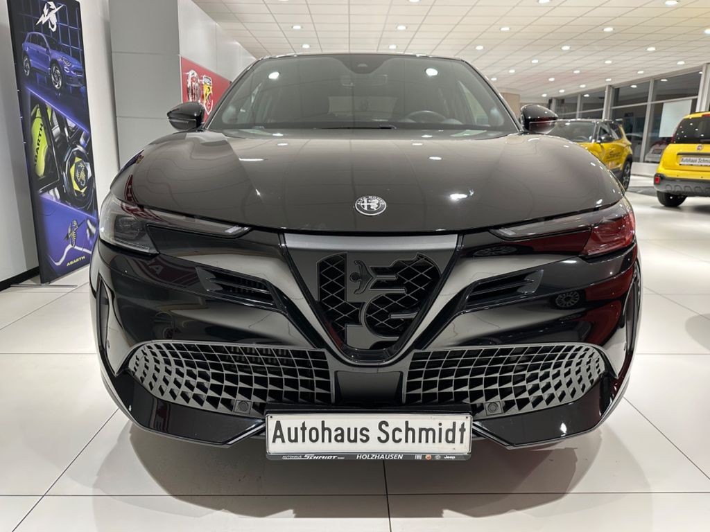 Alfa Romeo Junior 2025
