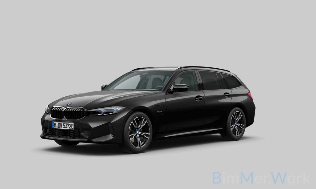BMW 330 2022