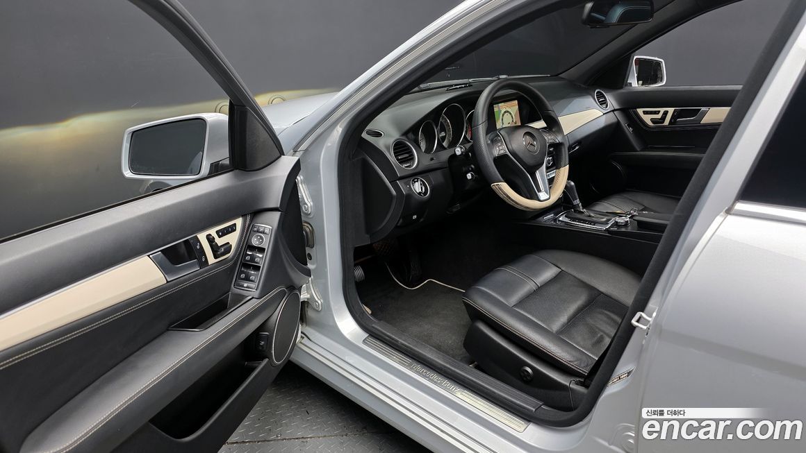 Mercedes-Benz C-Class 2013