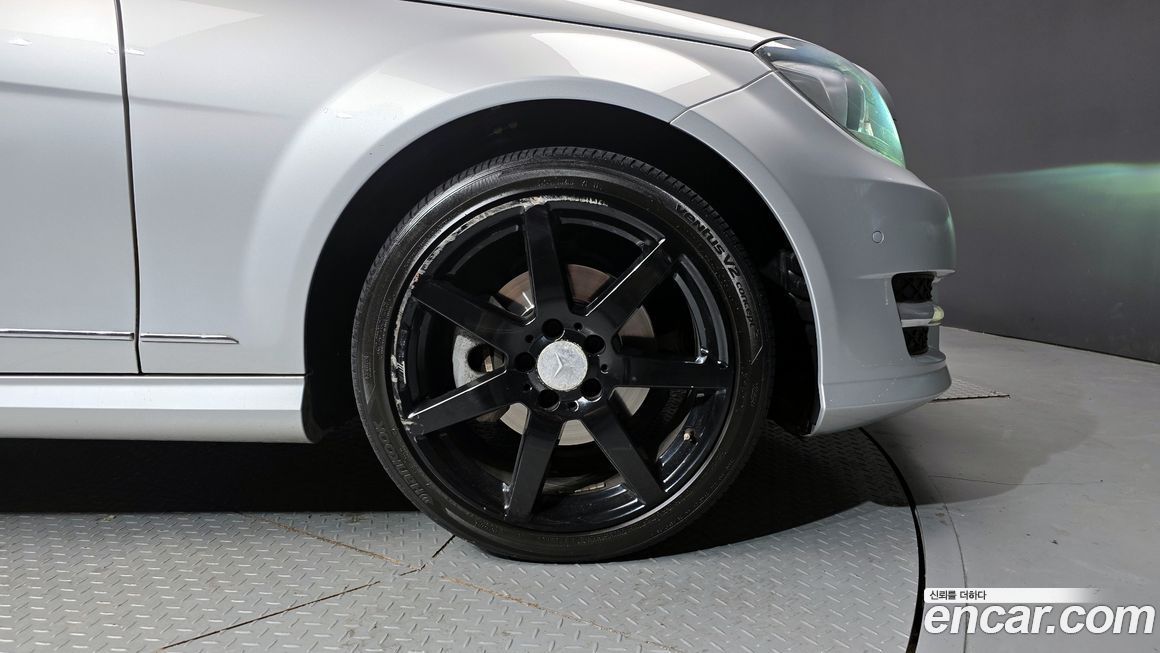 Mercedes-Benz C-Class 2013