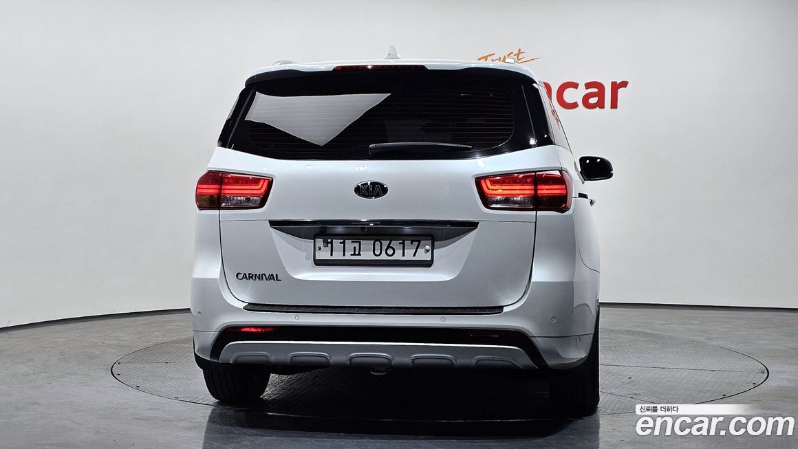 Kia Canival 2017