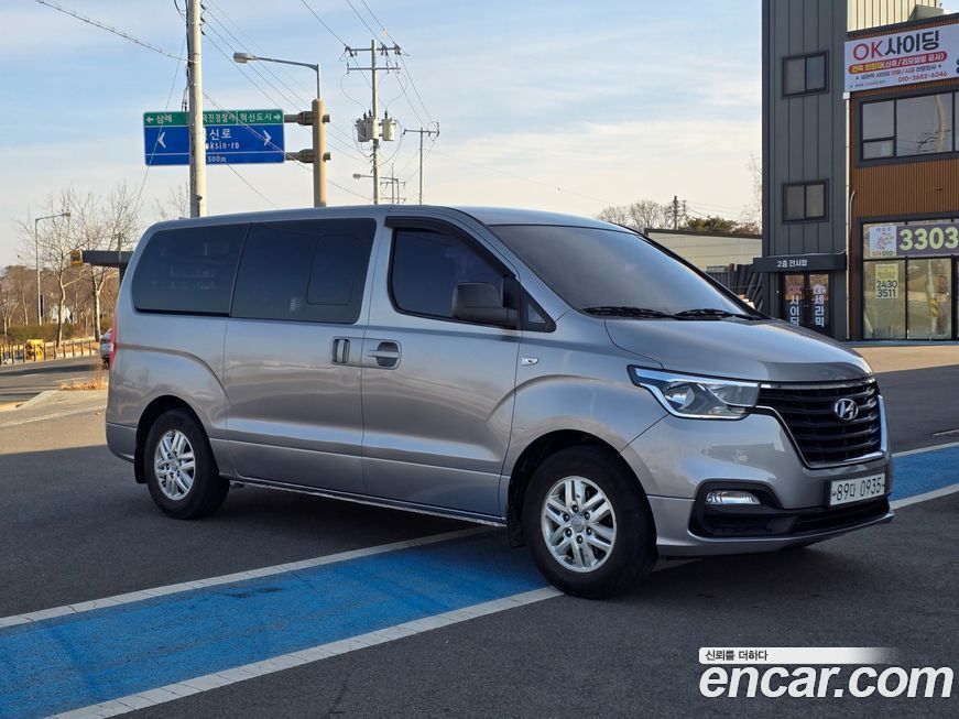 Hyundai Starex 2019